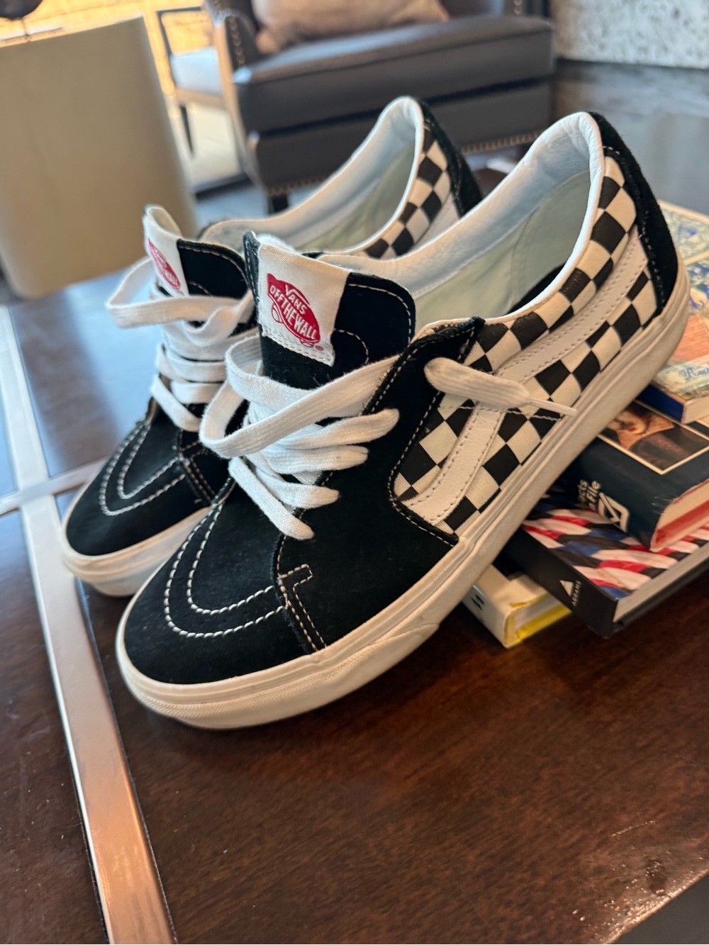 Vans Man's Checkerboard Old Skool Sneakers - Black & White. Size 10 - Picture 2 of 6
